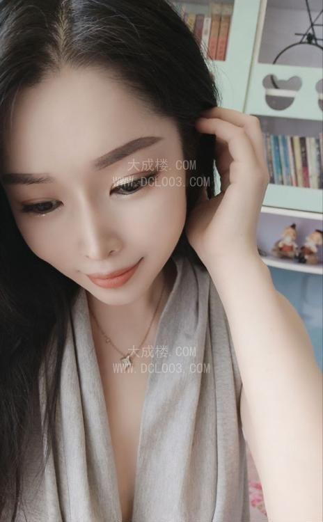 龙华风骚肥臀小妮