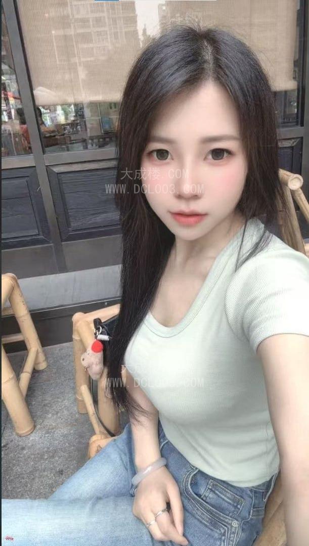 宝安丰乳肥臀美艳少妇