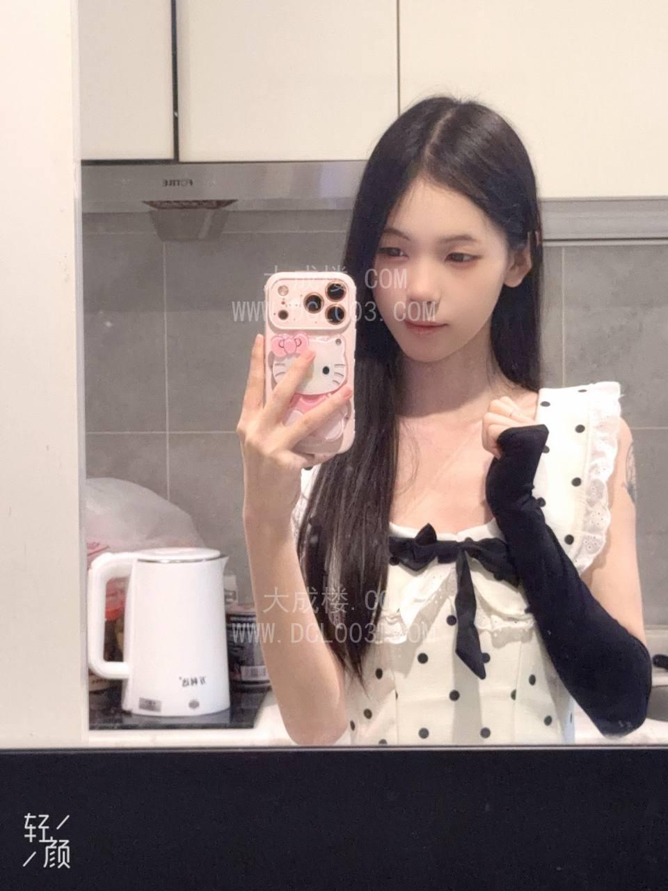 东莞南城初次下海清纯三点粉伊朵