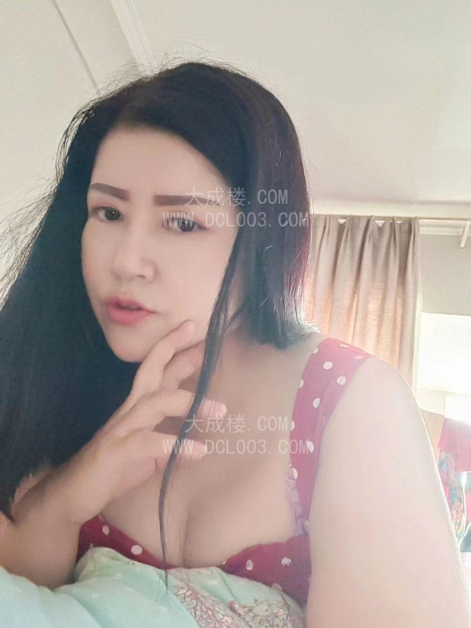 松江丰满大胸骚少妇