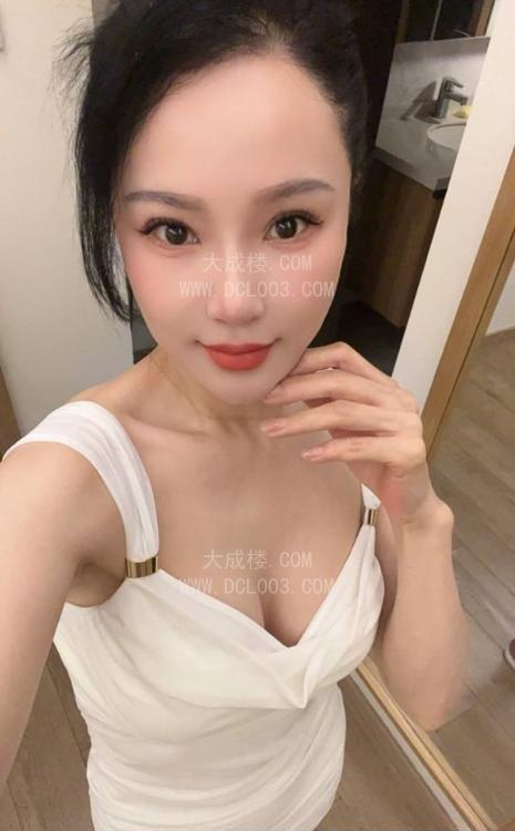 成都气质肤白貌美桃子