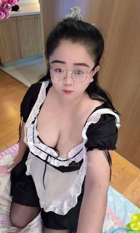 青岛性感骚女自作自聊洋洋