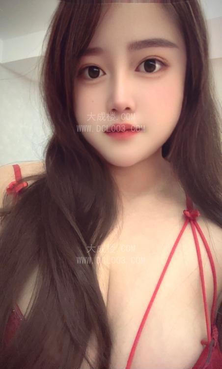 成都海洋公园大胸芸芸