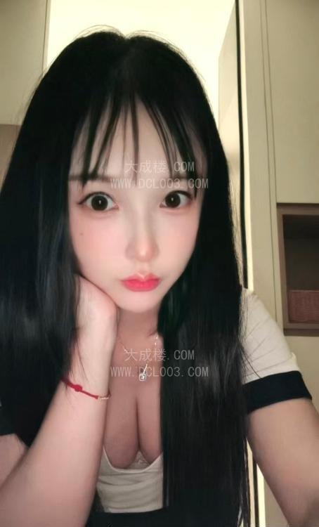 南山大奶翘臀洛洛回归