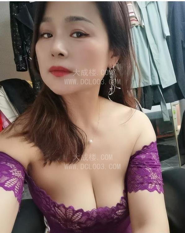 南京集庆门附近少妇