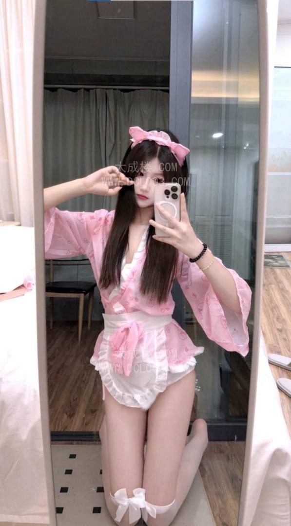 金华性感豹纹制服女友嫩妹