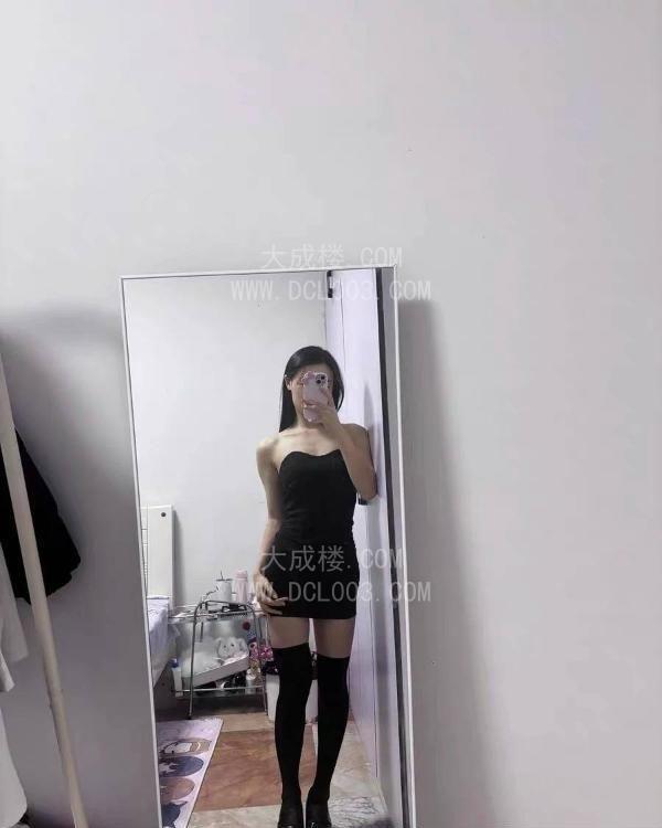 爆操太原眼镜妹