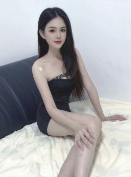 白云腿模乐乐