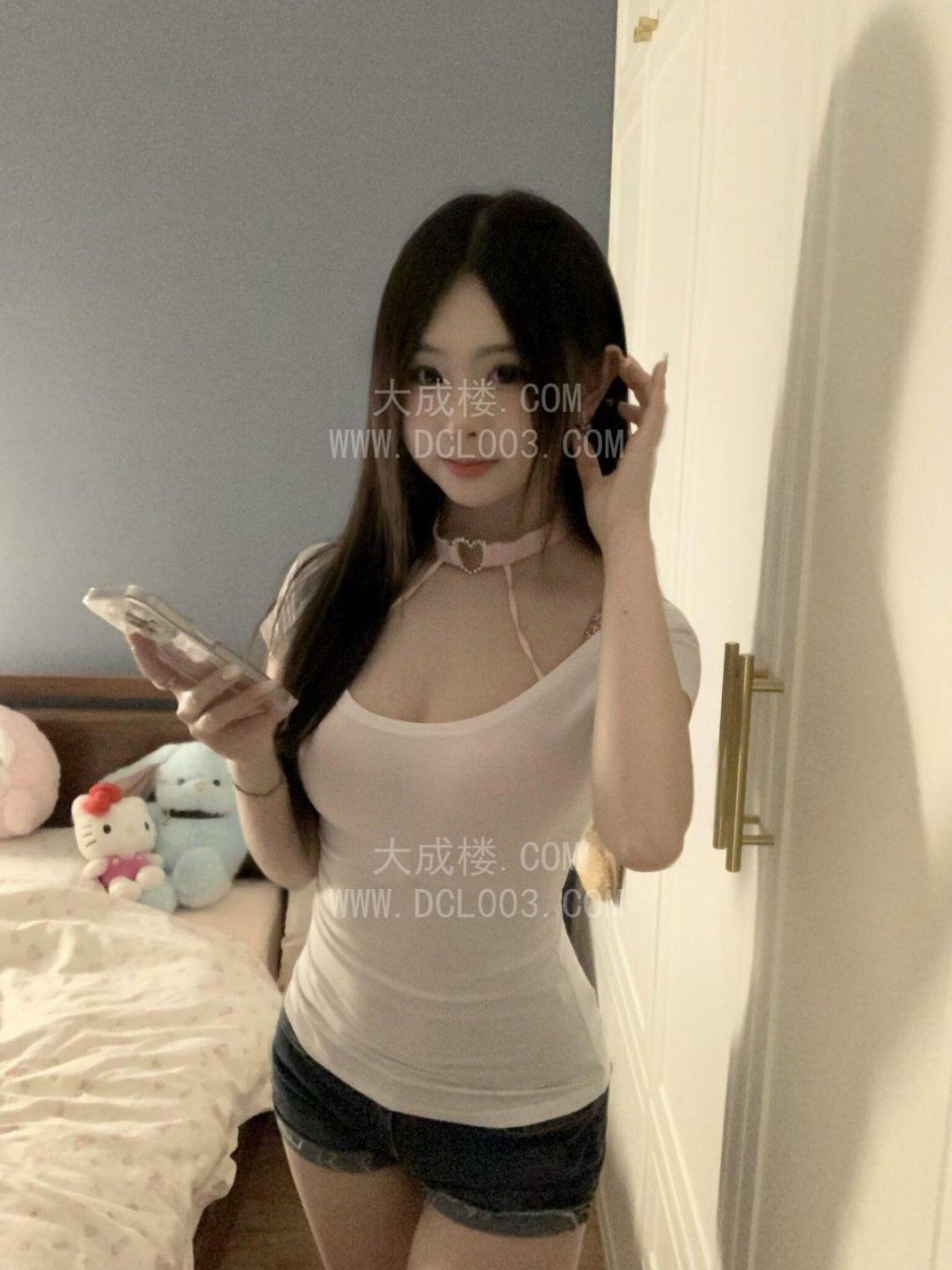 00后萝莉外出艺