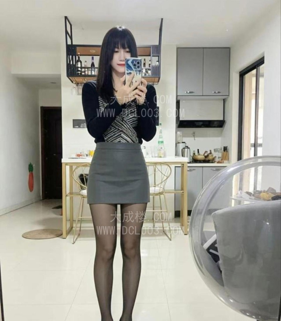武汉洪山制服长腿美女