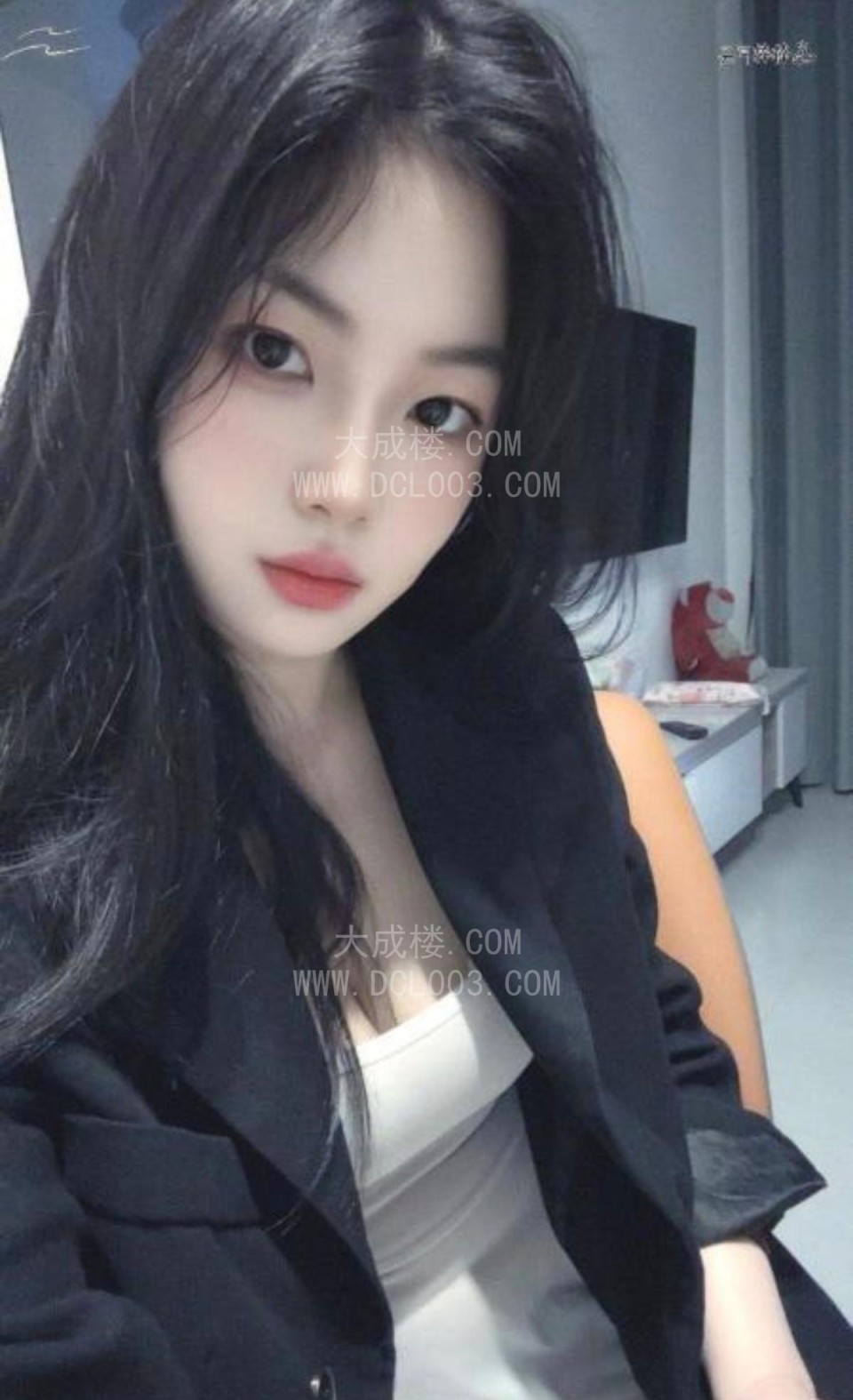 杭州西湖蜜桃臀小如
