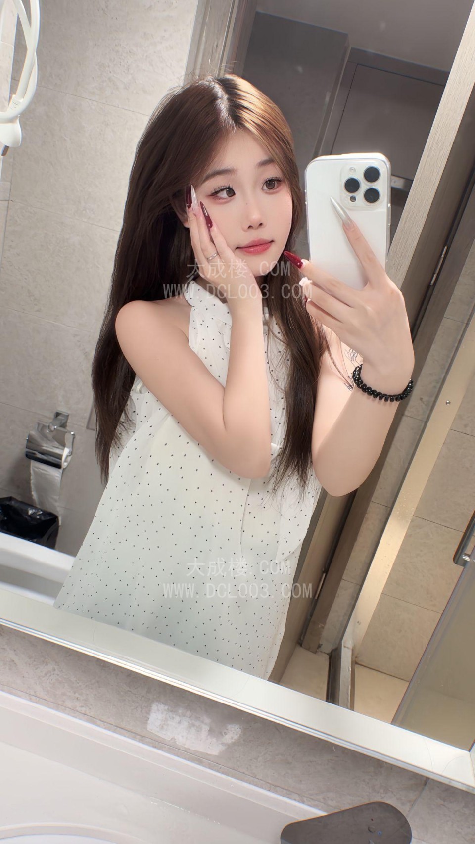 天河18岁纹身精神小妹