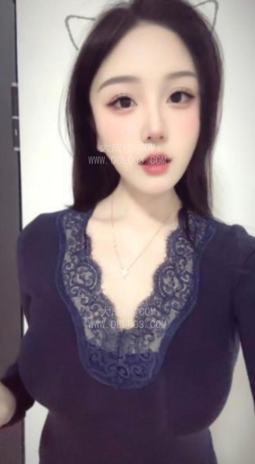 成都菲菲大奶F杯